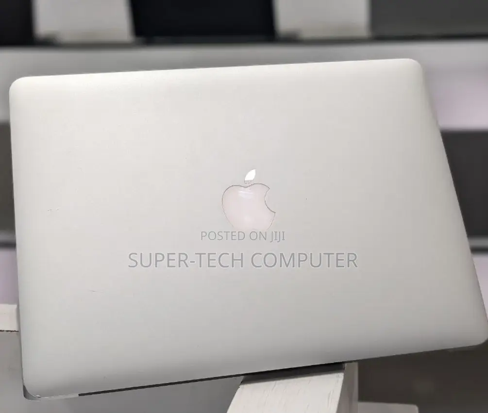 New Laptop Apple MacBook Air 2014 8GB Intel Core I7 SSD 256GB