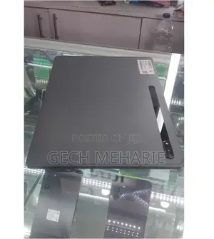 New Laptop Samsung 12GB Intel Core I7 SSD 256GB