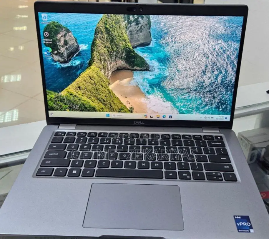 New Laptop HP Envy 15 16GB AMD Ryzen 7 SSD 512GB