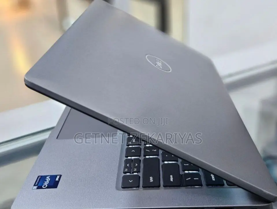 New Laptop Dell Latitude 5440 16GB Intel Core I5 SSD 512GB