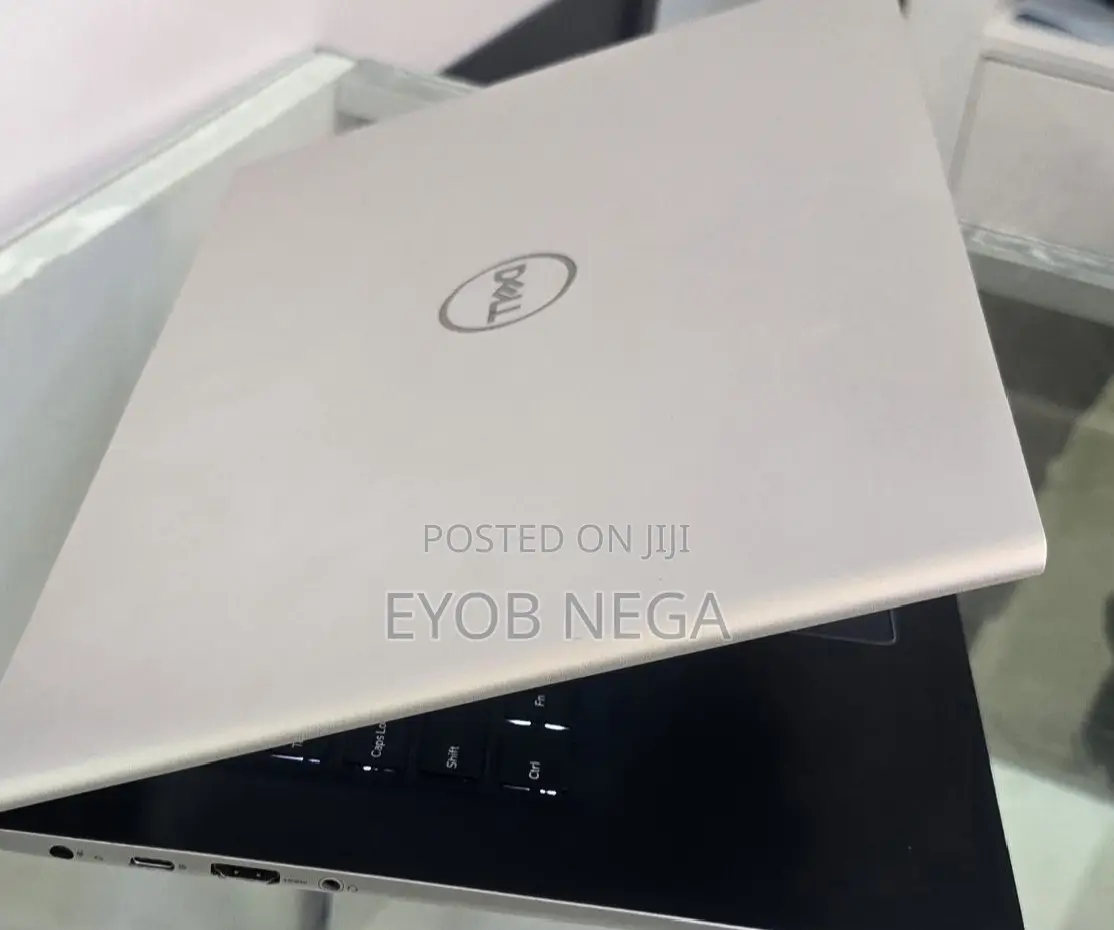 New Laptop Dell Vostro 15 3000 16GB Intel Core I7 SSD 512GB