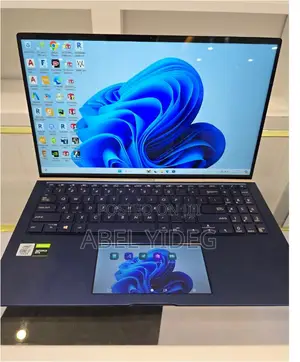 New Laptop Asus 16GB Intel Core I7 SSD 1T