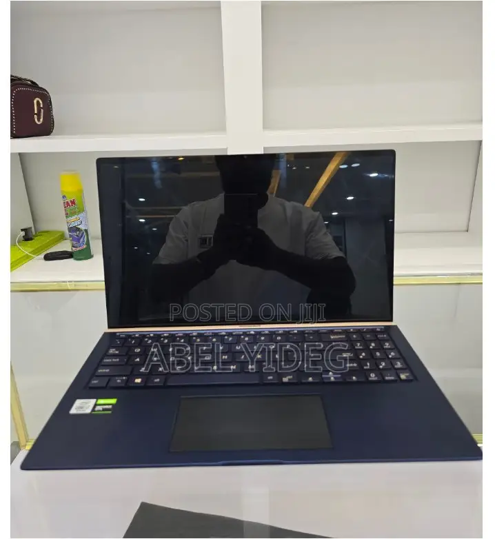 New Laptop Asus 16GB Intel Core I7 SSD 1T