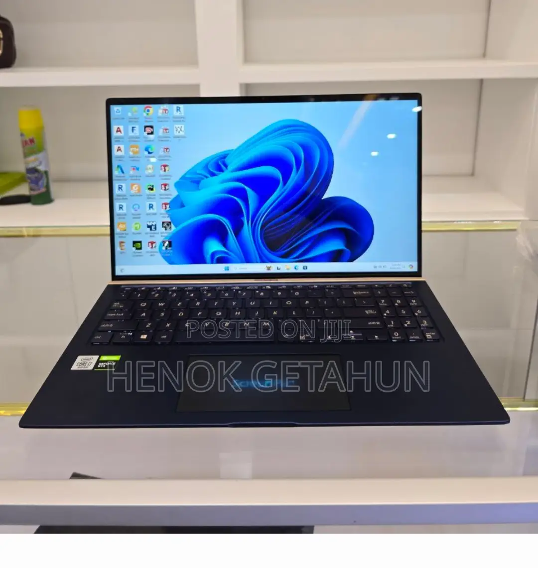 New Laptop Asus VivoBook 15 X505BA 16GB Intel Core I7 SSD 1T