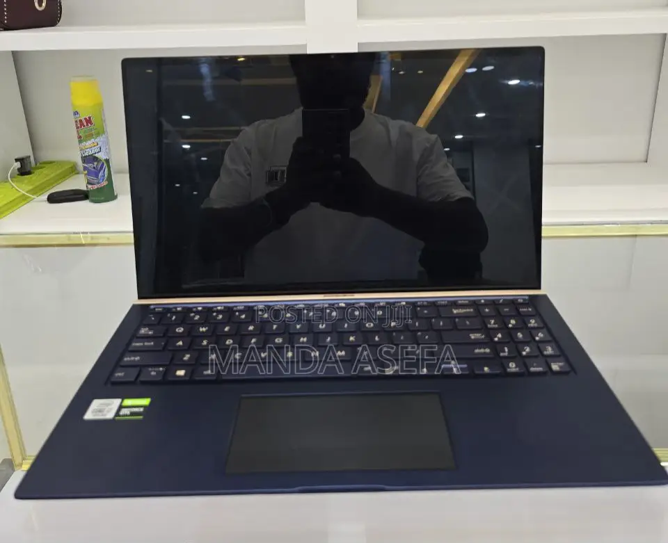 New Laptop Asus VivoBook 15 X505BA 16GB Intel Core I7 SSD 1T