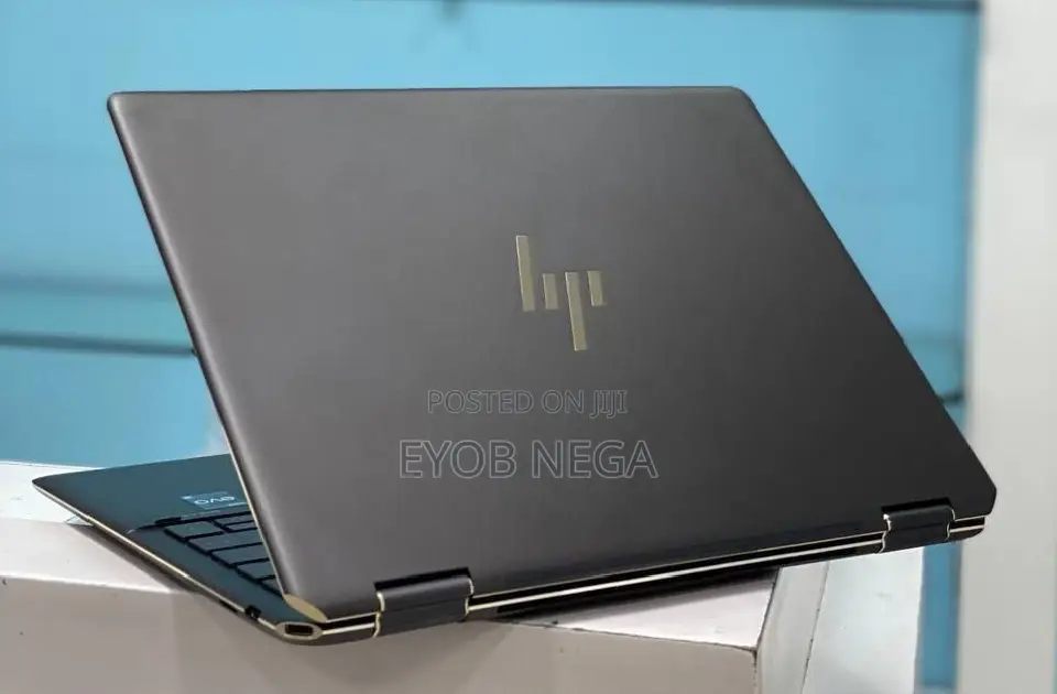 New Laptop HP Spectre X360 16GB Intel Core I5 SSD 512GB