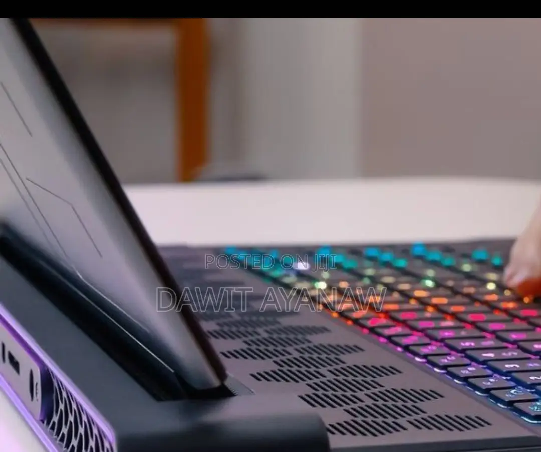 New Laptop Alienware M17x R2 16GB Intel Core I7 SSD 1T