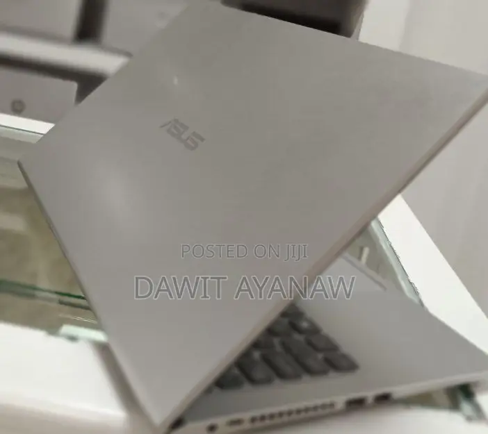 New Laptop Asus VivoBook 15 X505BA 8GB Intel Core I5 SSD 512GB