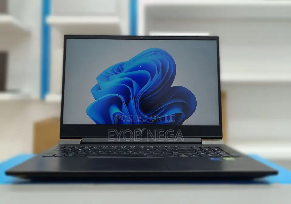 New Laptop HP Victus 16 16GB Intel Core I7 SSD 512GB