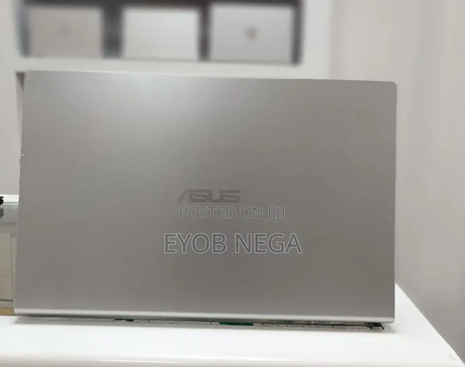 New Laptop Asus VivoBook 15 X505BA 8GB Intel Core I5 SSD 512GB