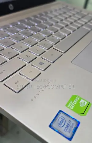 New Laptop HP Pavilion 10 8GB Intel Core I7 HDD+SSD 640GB