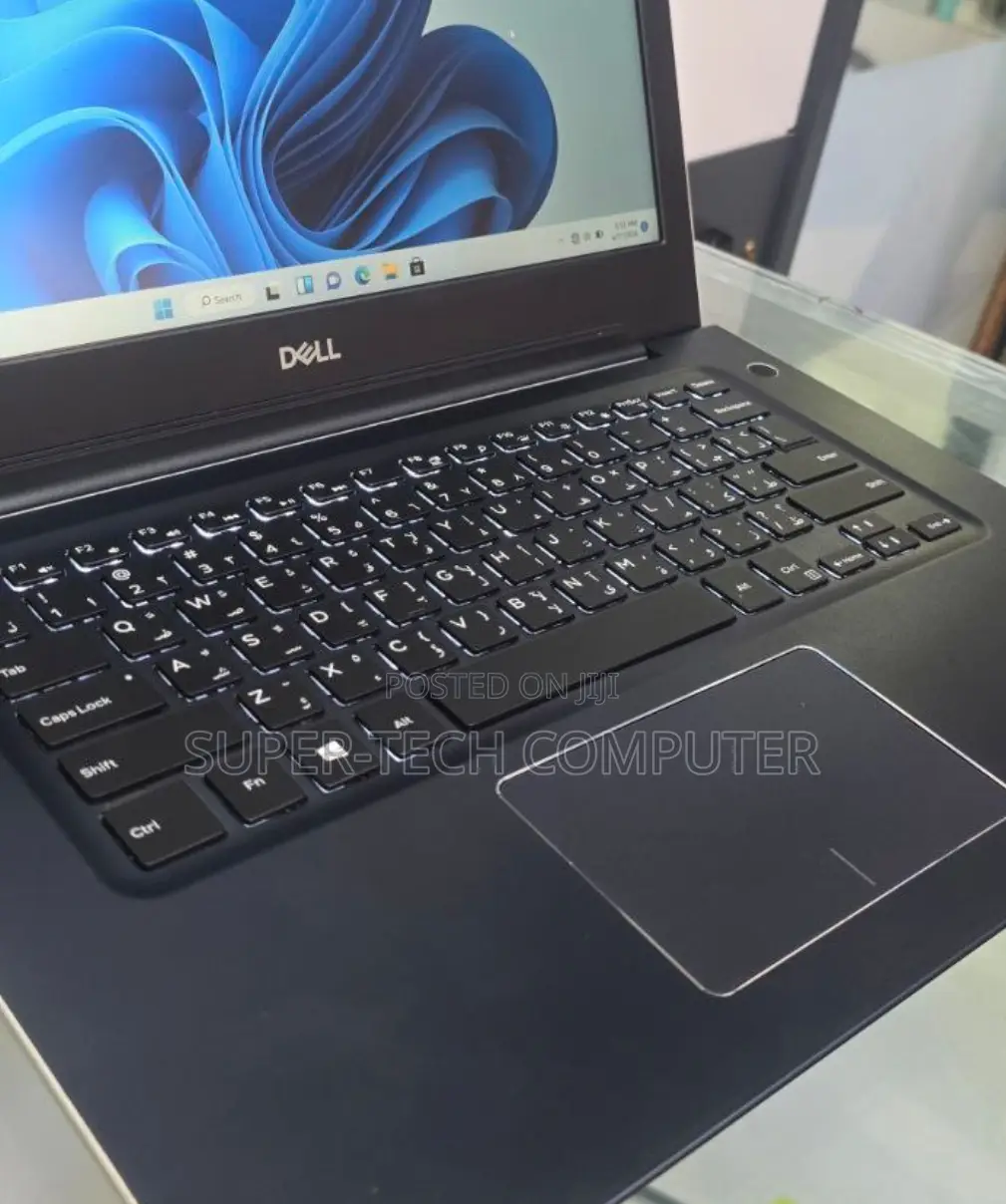 New Laptop Dell Vostro 1440 16GB Intel Core I7 SSD 512GB