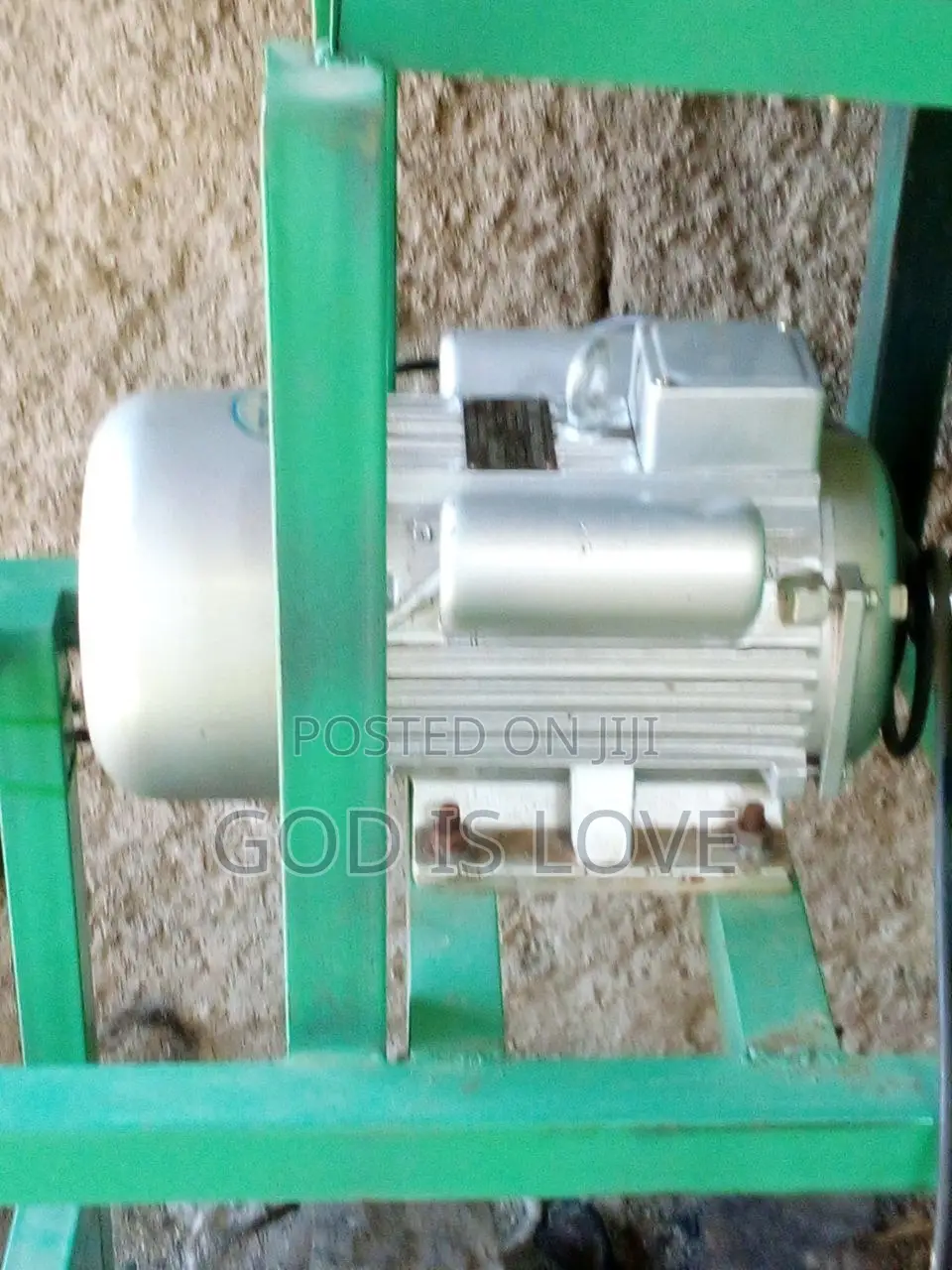 የሚሸጥ የጨው መፍጫ ማሽን
Single Phase