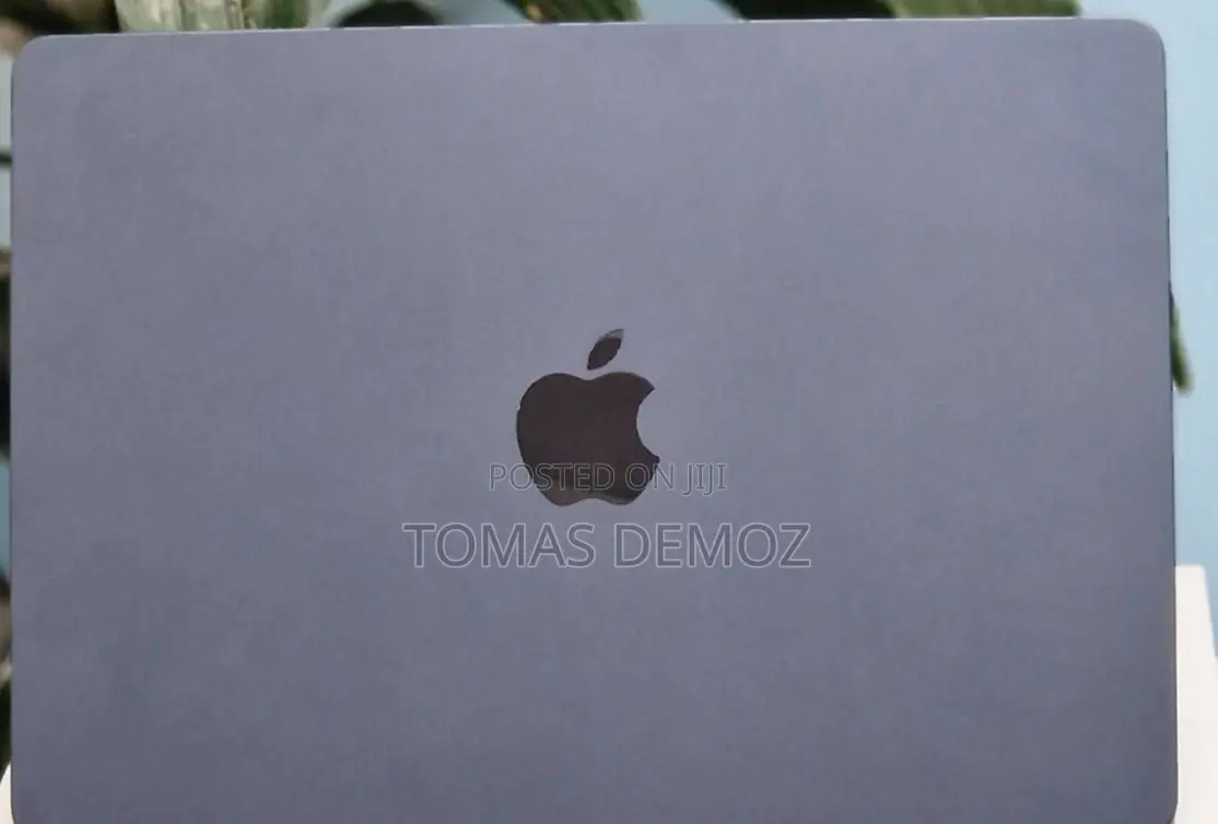New Laptop Apple MacBook Air 2023 M2 8GB Apple M2 SSD 256GB