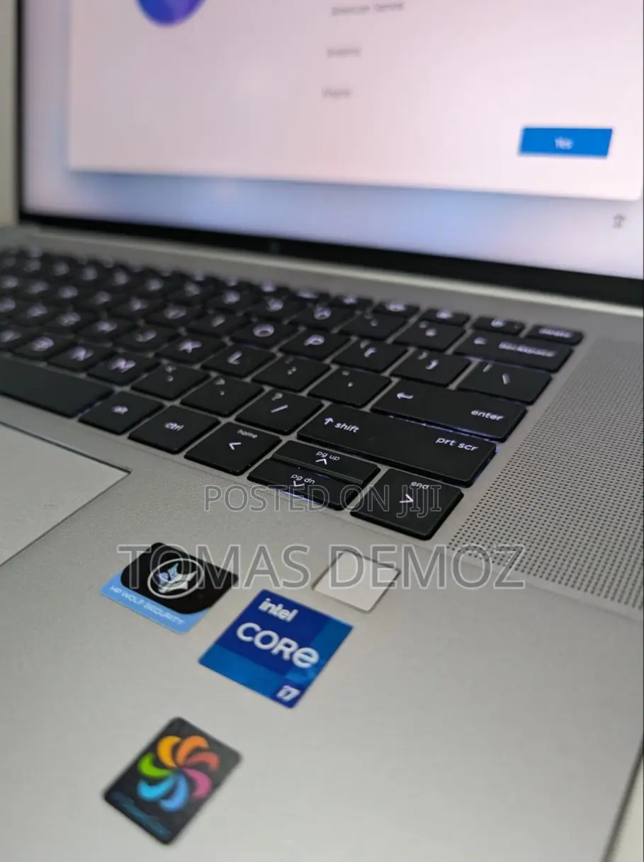 New Laptop HP ZBook Firefly 16inch G9 16GB Intel Core I7 SSD 512GB