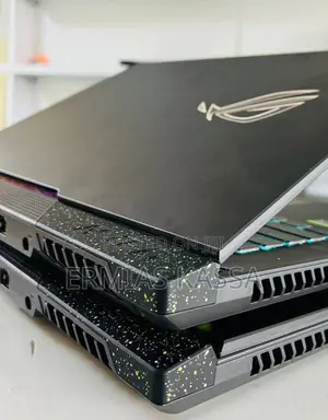 New Laptop Asus ROG Strix G15 16GB AMD Ryzen 7 SSD 1T