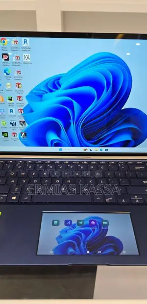 New Laptop Asus VivoBook 15 X505BA 16GB Intel Core I7 SSD 1T