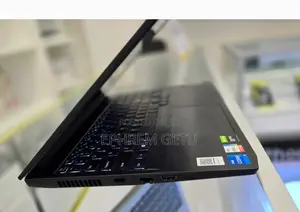 Photo - New Laptop Lenovo Ideapad 3 8GB Intel Core I5 HDD+SSD 1T