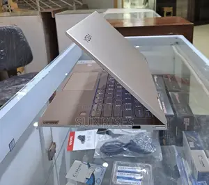 New Laptop Lenovo ThinkPad Yoga 8GB Intel Core I5 SSD 512GB