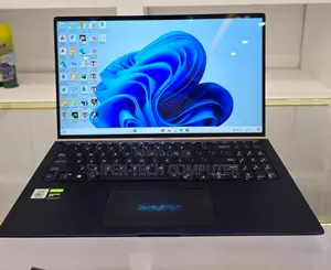 New Laptop Asus VivoBook 15 X505BA 16GB Intel Core I7 SSD 1T