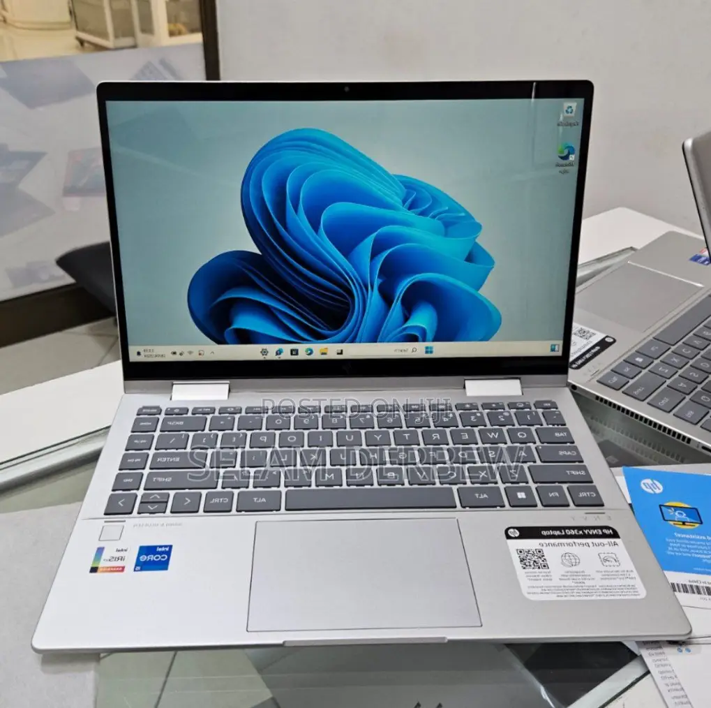 New Laptop HP Envy X360 8GB Intel Core I5 SSD 512GB