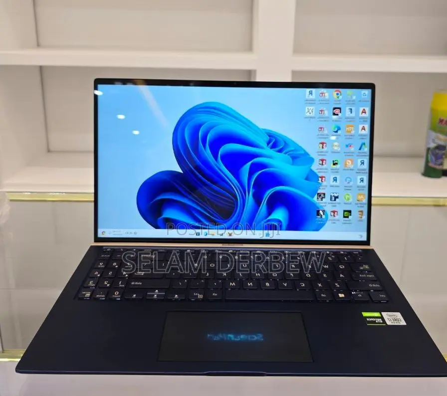 New Laptop Asus VivoBook 15 X505BA 16GB Intel Core I7 SSD 1T