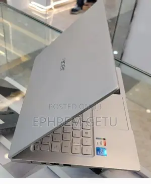 New Laptop Acer Switch One 8GB Intel Core i5 SSD 512GB