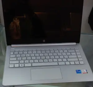 New Laptop HP Stream Notebook 8GB Intel Core I5 SSD 512GB