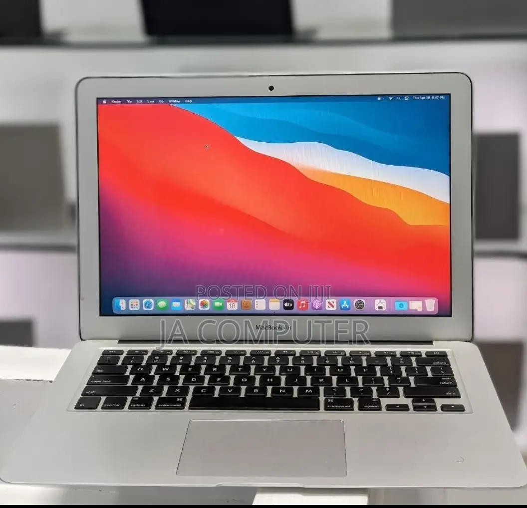 New Laptop Apple MacBook Air 2014 8GB Intel Core I7 SSD 256GB