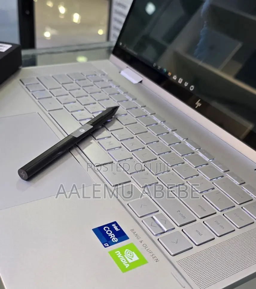 New Laptop HP Envy X360 16GB Intel Core I7 SSD 512GB