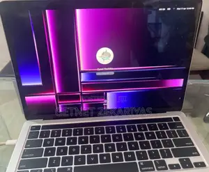 New Laptop Apple MacBook Pro M1 8GB Apple M1 SSD 256GB