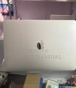 New Laptop Apple MacBook Pro M1 8GB Apple M1 SSD 256GB