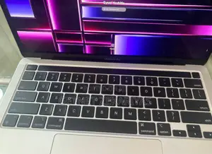 New Laptop Apple MacBook Pro M1 8GB Apple M1 SSD 256GB
