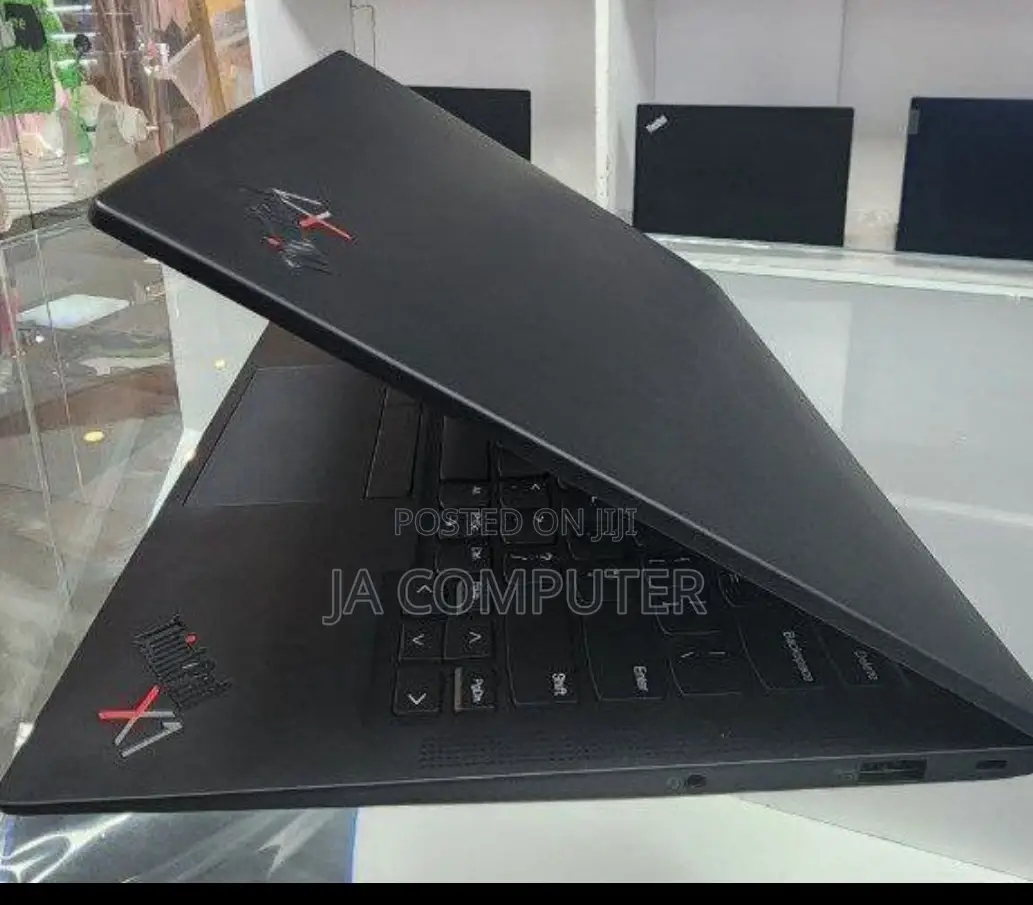 New Laptop Lenovo ThinkPad X1 Carbon 8GB Intel Core I7 SSD 512GB