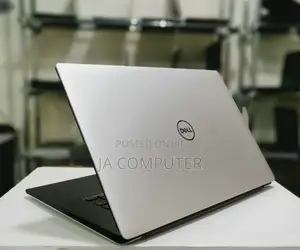 New Laptop Dell Precision 5520 16GB Intel Core I7 SSD 512GB