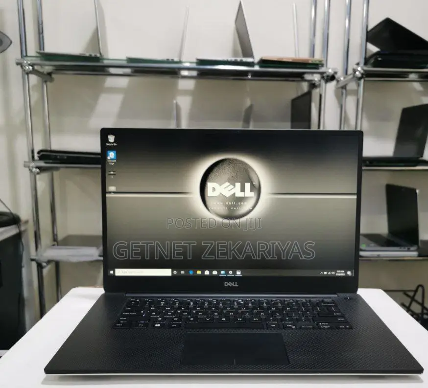 New Laptop Dell Precision 5520 16GB Intel Core I7 SSD 512GB