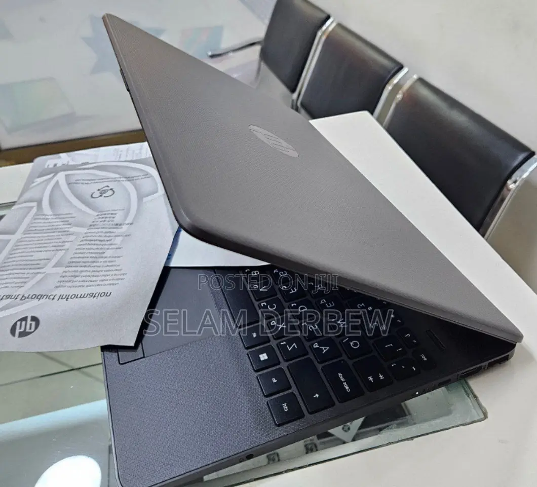 New Laptop HP Stream Notebook 8GB AMD Ryzen 5 SSD 256GB