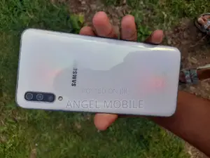 Samsung Galaxy A50 128 GB White