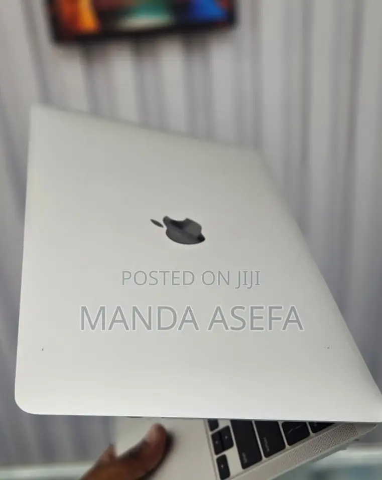 New Laptop Apple MacBook Air 2020 M1 8GB Apple M1 SSD 256GB