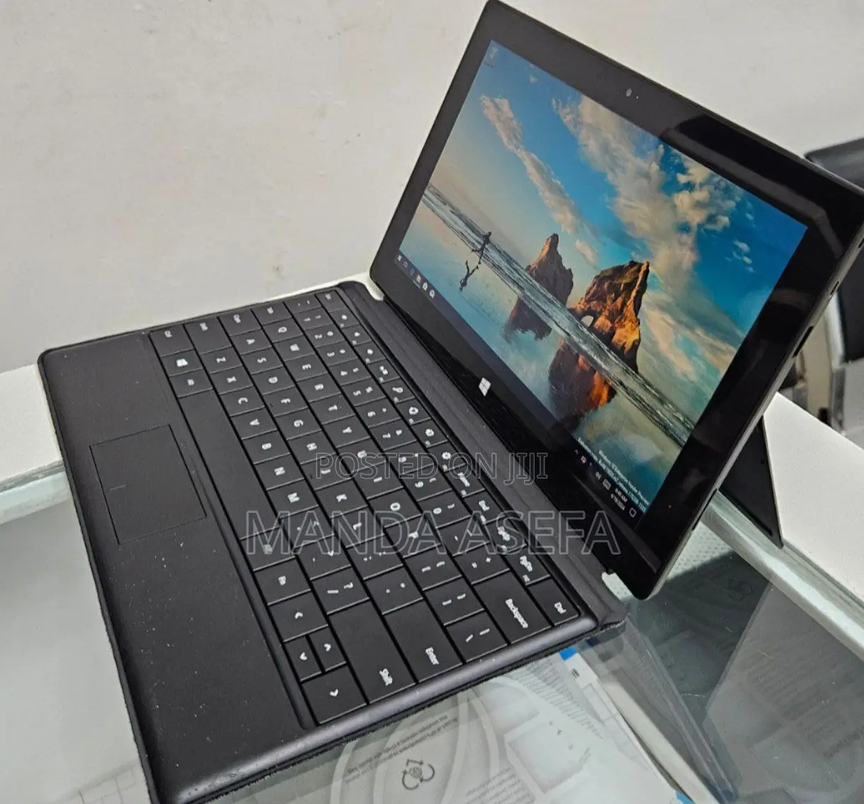 New Laptop Microsoft 2GB Intel Pentium SSD 32GB