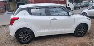 Suzuki Swift 2022 Black