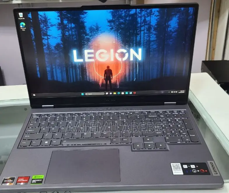 New Laptop Lenovo Legion 5 16GB AMD Ryzen 7 SSD 512GB