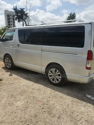Toyota HiAce 2007 Silver