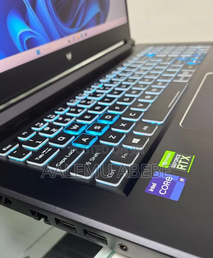 New Laptop Acer Predator Helios 300 16GB Intel Core I9 SSD 1T