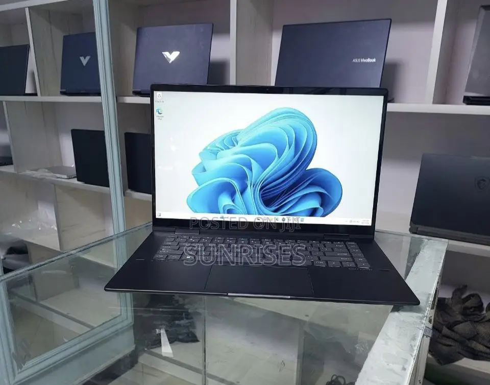 New Laptop HP Envy X360 16GB AMD Ryzen 7 SSD 512GB