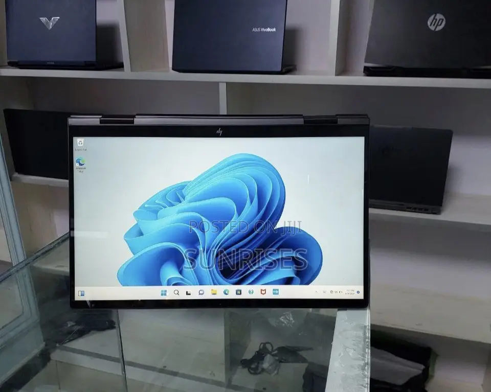New Laptop HP Envy X360 16GB AMD Ryzen 7 SSD 512GB