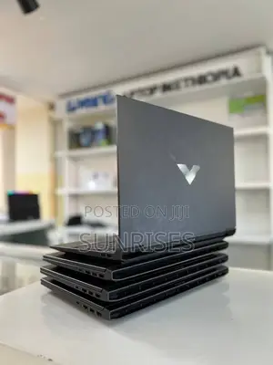 New Laptop HP Victus 15 8GB AMD Ryzen 5 SSD 512GB