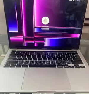 New Laptop Apple MacBook Pro 2020 M1 8GB Apple M1 Pro SSD 256GB