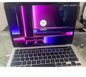 New Laptop Apple MacBook Pro 2020 M1 8GB Apple M1 Pro SSD 256GB