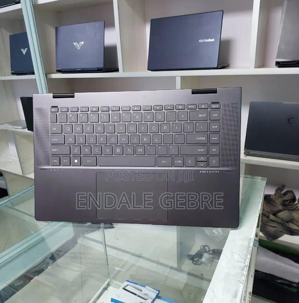 New Laptop HP Envy X360 16GB AMD Ryzen 7 SSD 512GB